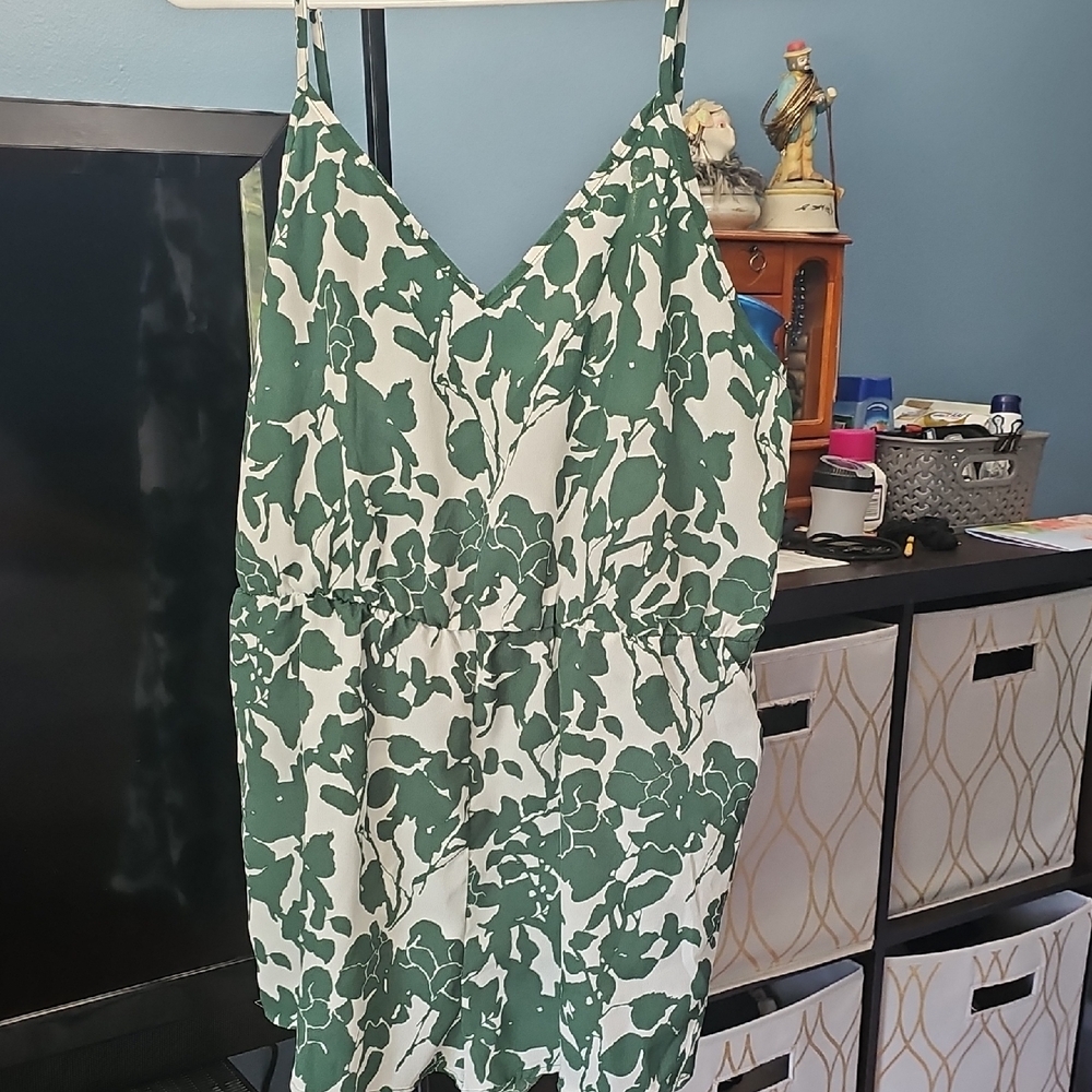 Green and White Floral Jumper